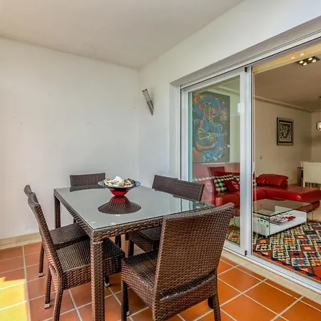 2 Bedroom With Pool In The Heart Of Puerto Banus *
