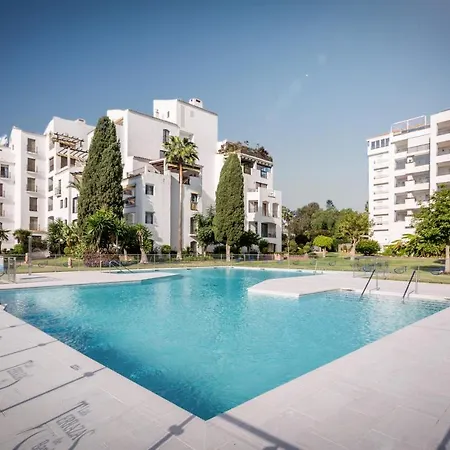 2 Bedroom With Pool In The Heart Of Puerto Banus *