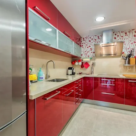 2 Bedroom With Pool In The Heart Of Puerto Banus Apartment *
