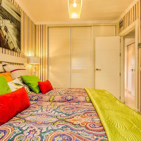 Apartment 2 Bedroom With Pool In The Heart Of Puerto Banus